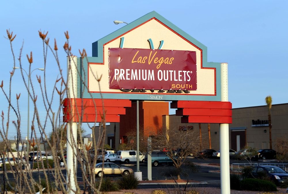 undefined DoubleTree by Hilton Las Vegas Airport 8