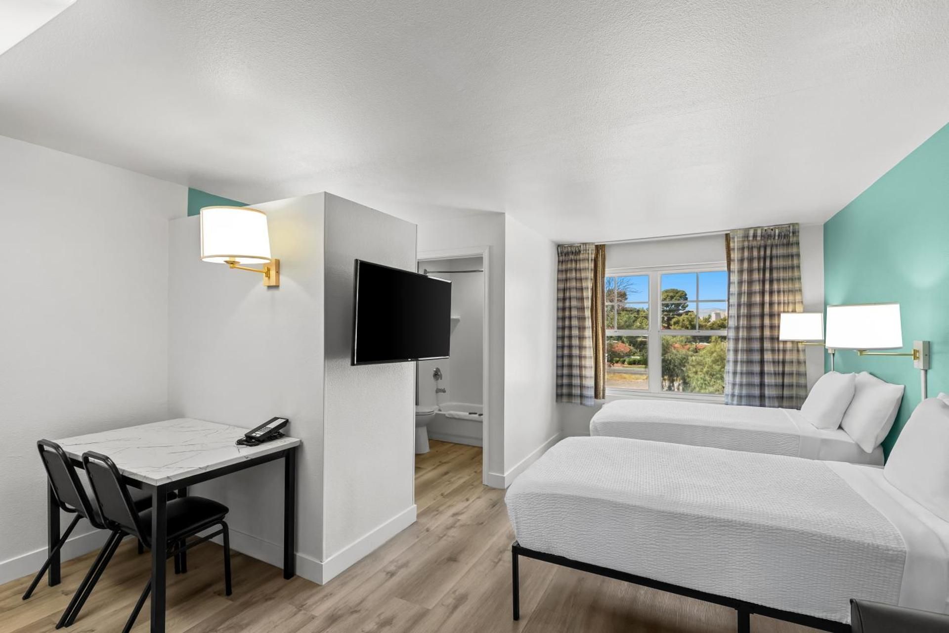 undefined MainStay Suites Las Vegas Flamingo 10