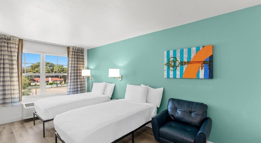 undefined MainStay Suites Las Vegas Flamingo 9