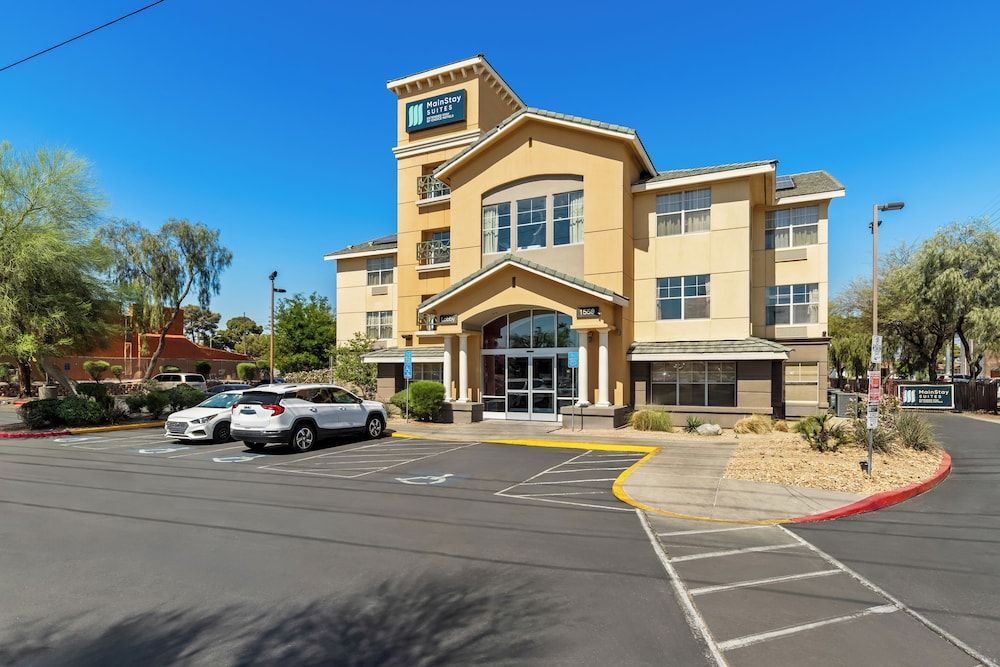 undefined MainStay Suites Las Vegas Flamingo 4