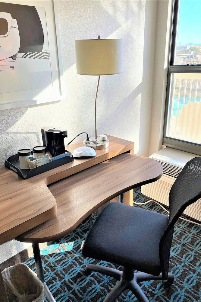 Fairfield Inn Las Vegas Convention Center Room, 2 Queen Beds, Non Smoking 7