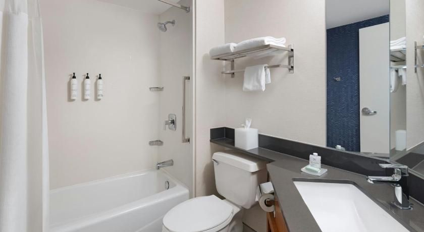 undefined Fairfield Inn Las Vegas Convention Center 5