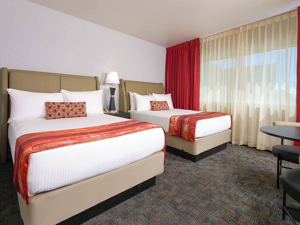 undefined Four Queens Hotel and Casino 2
