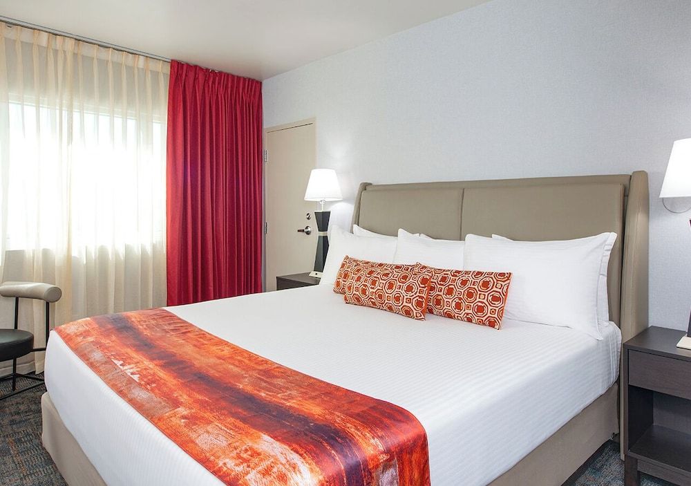 undefined Four Queens Hotel and Casino