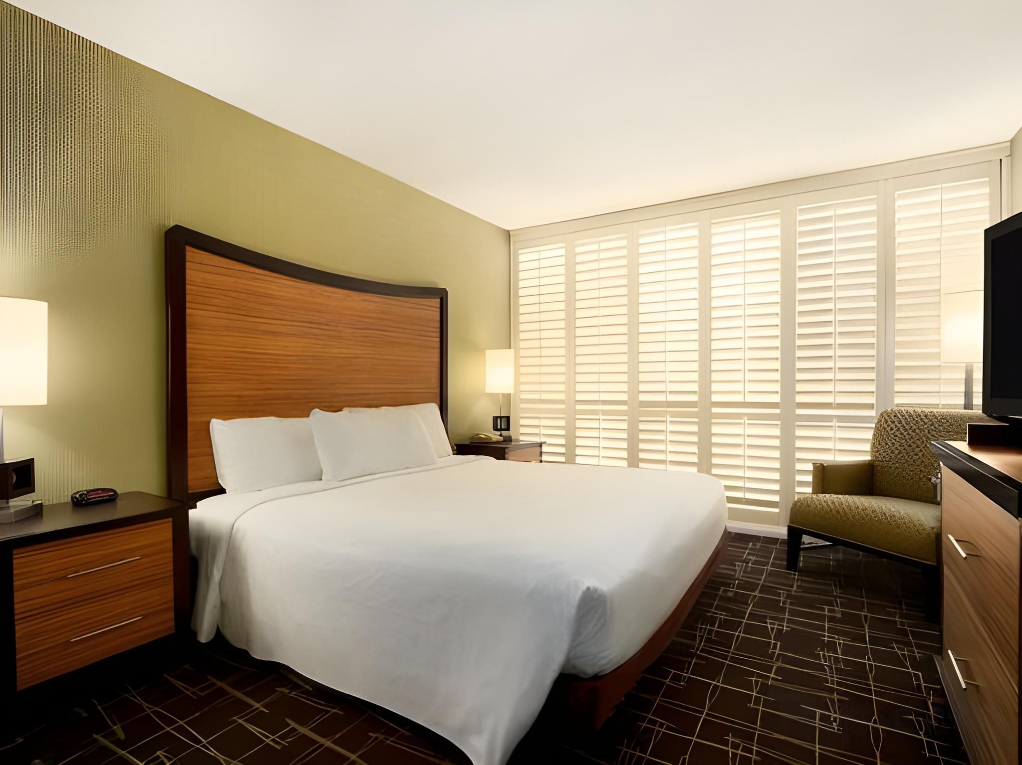 Fremont Hotel & Casino Classic Double Room - Non-Smoking 3