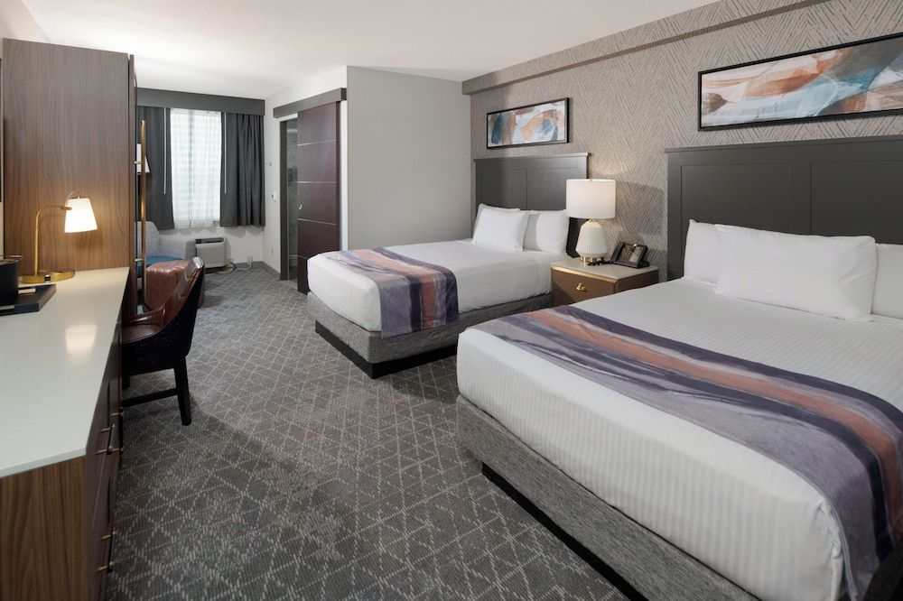 Gold Coast Hotel and Casino Deluxe Room, 2 Double Beds, Non Smoking
