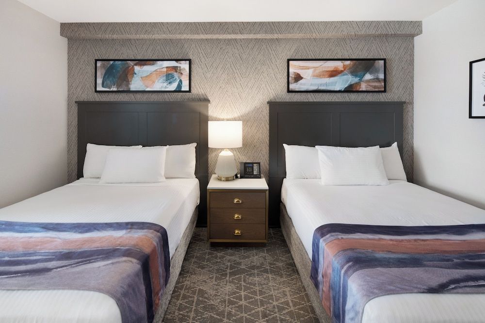 Gold Coast Hotel and Casino Deluxe Room, 2 Double Beds, Non Smoking 3