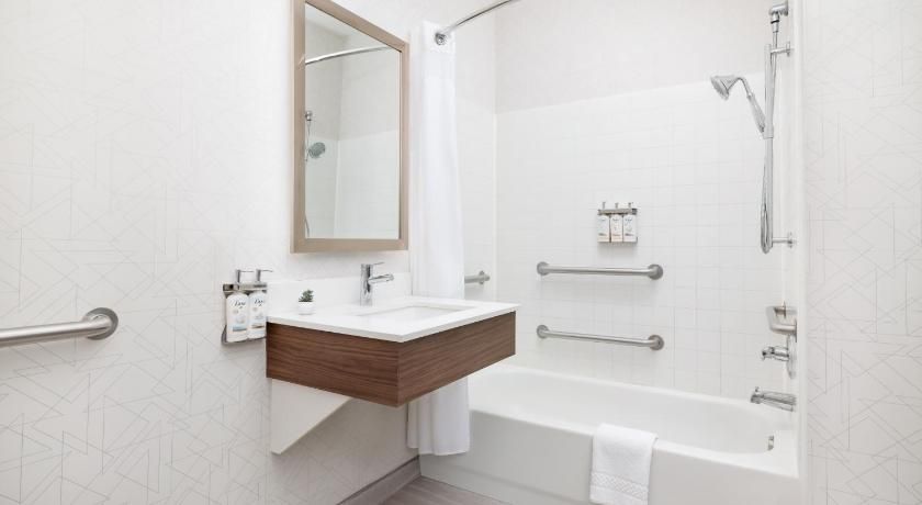 Holiday Inn Express Las Vegas - Stadium Area by IHG 2 Queen Standard Mobility Accessible Transfer Shower 5