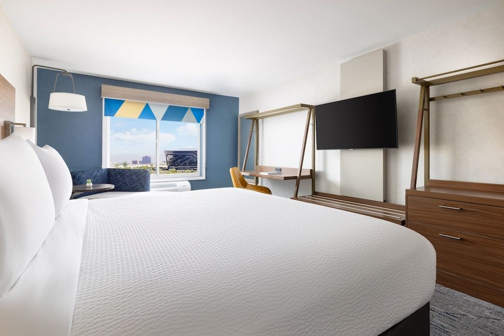 undefined Holiday Inn Express Las Vegas - Stadium Area by IHG 5