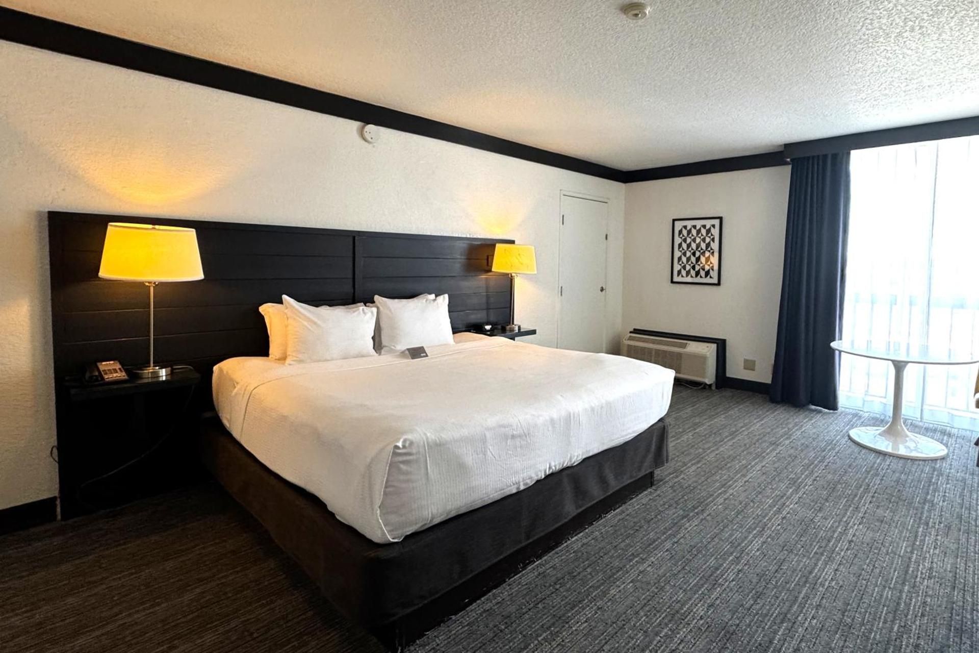 undefined OYO Hotel and Casino Las Vegas 6