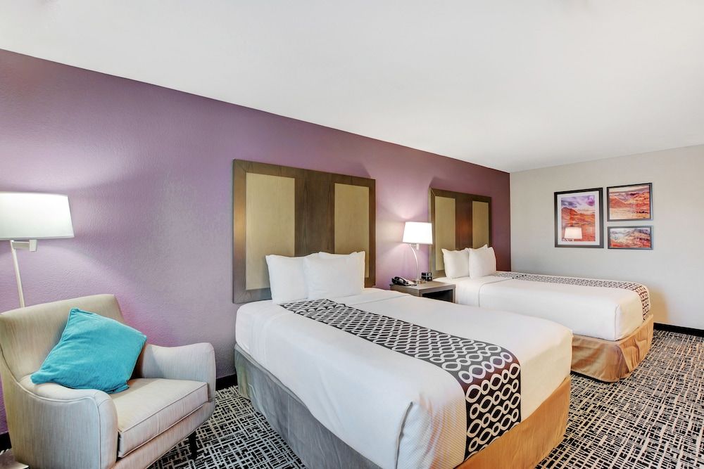 La Quinta Inn & Suites by Wyndham Las Vegas Nellis Room, 2 Queen Beds, Non Smoking 2