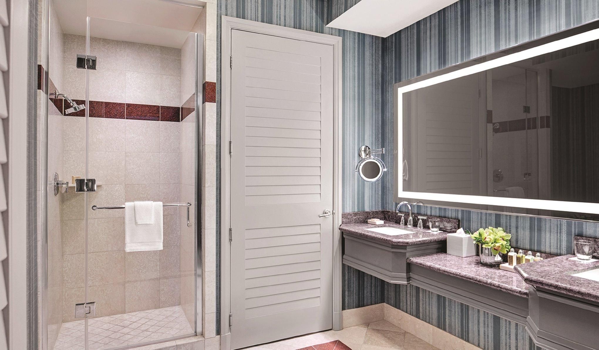 2-Bedroom Panoramic View King Suite