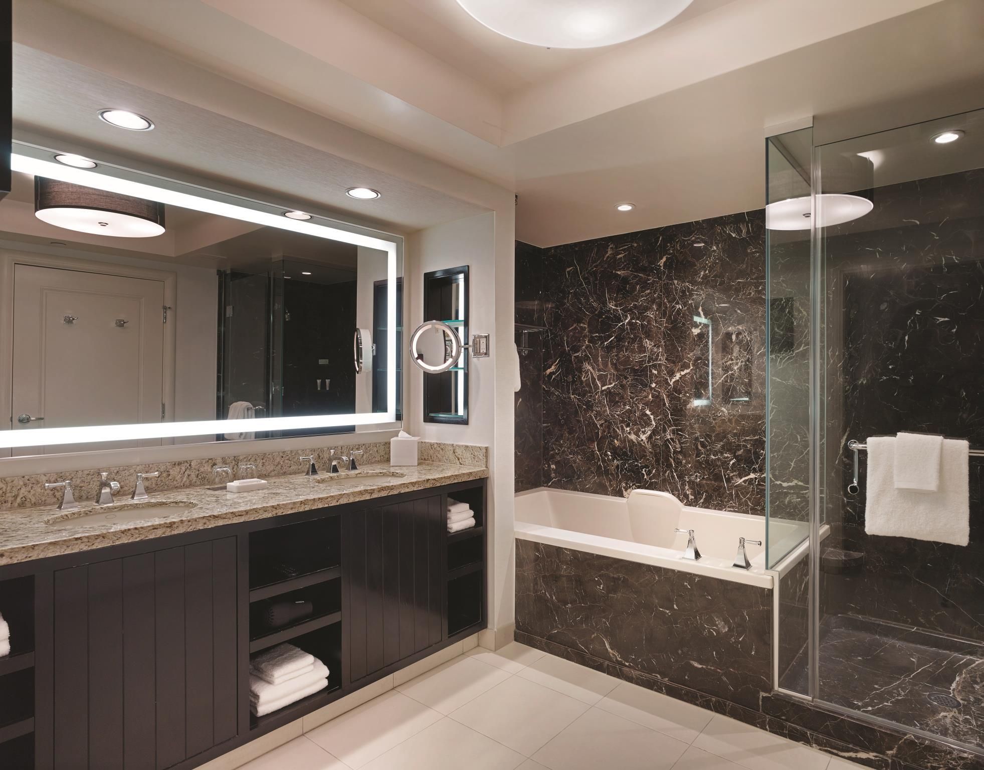 Premier King Suite