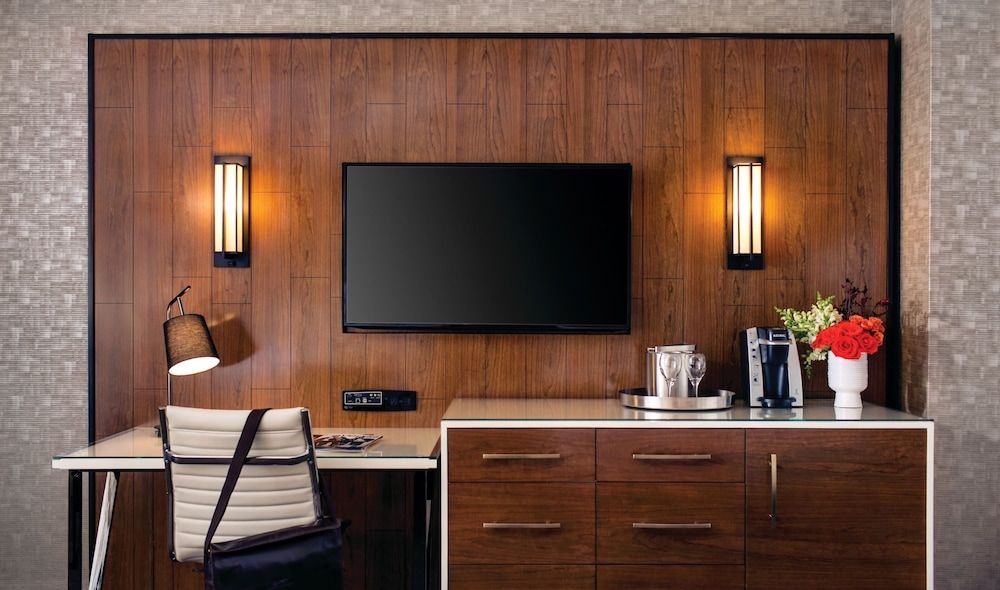 undefined Mandalay Bay Resort And Casino 7