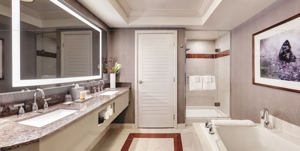 undefined Mandalay Bay Resort And Casino 10