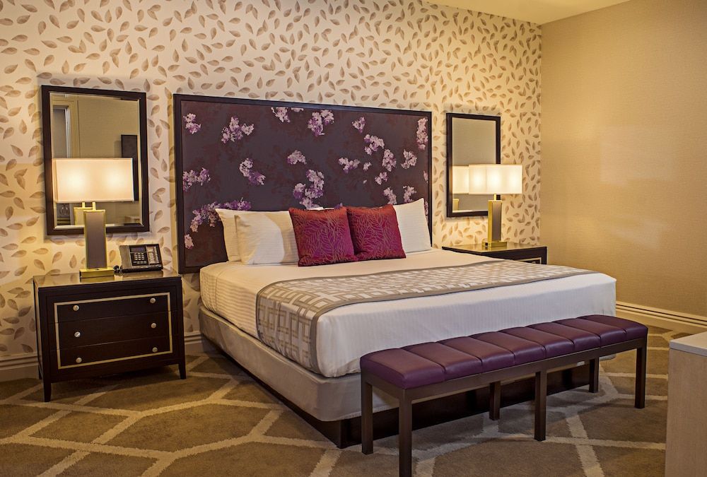 Suite, 1 King Bed, Non Smoking