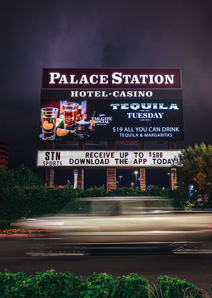 undefined Palace Station Hotel and Casino 10