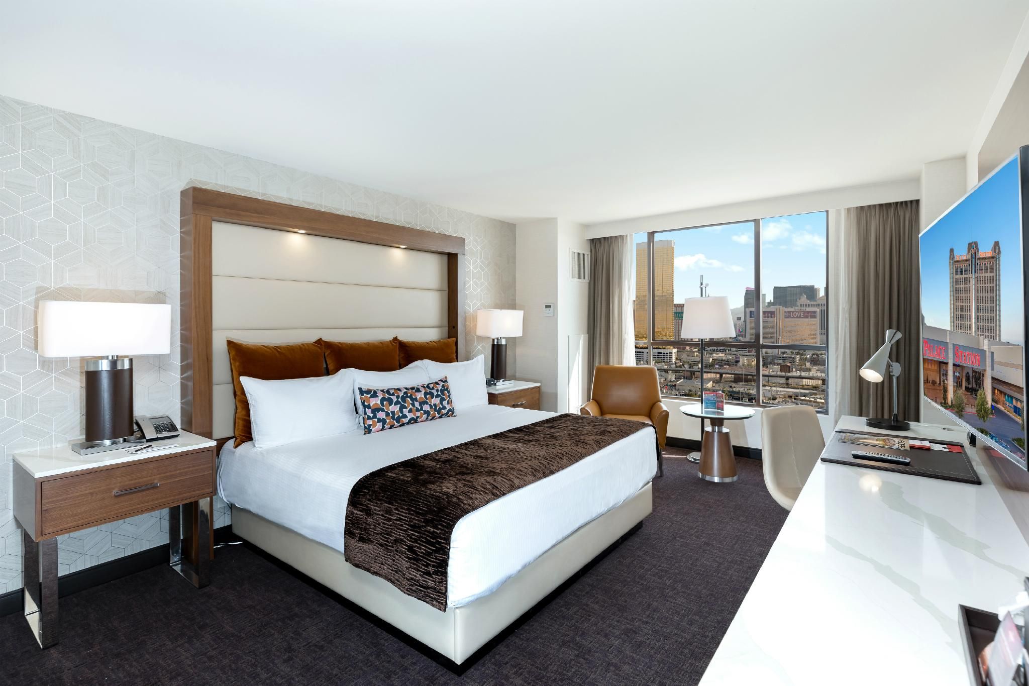 Premier City View King Room