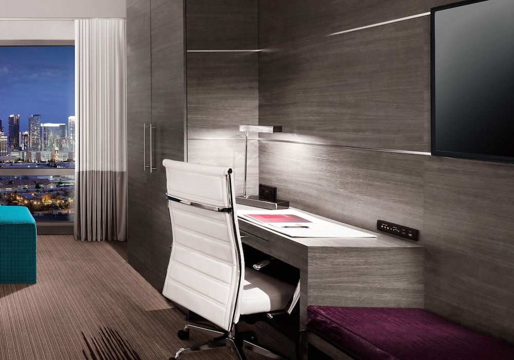 Palms Casino Resort Ivory Two Queens 16