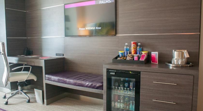 Palms Casino Resort Ivory Two Queens 17