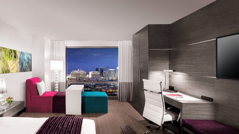 Palms Casino Resort Ivory Two Queens 5
