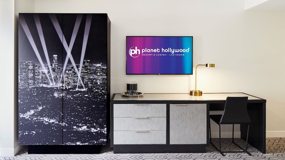 Planet Hollywood Resort & Casino Room (Room Type Assigned on Arrival) 4