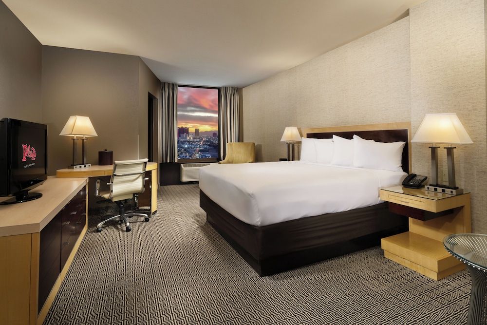 Plaza Hotel & Casino Deluxe Room