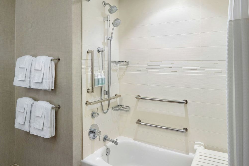 Residence Inn Las Vegas Convention Center by Marriott Studio, 1 Queen Bed with Sofa bed, Non Smoking 6