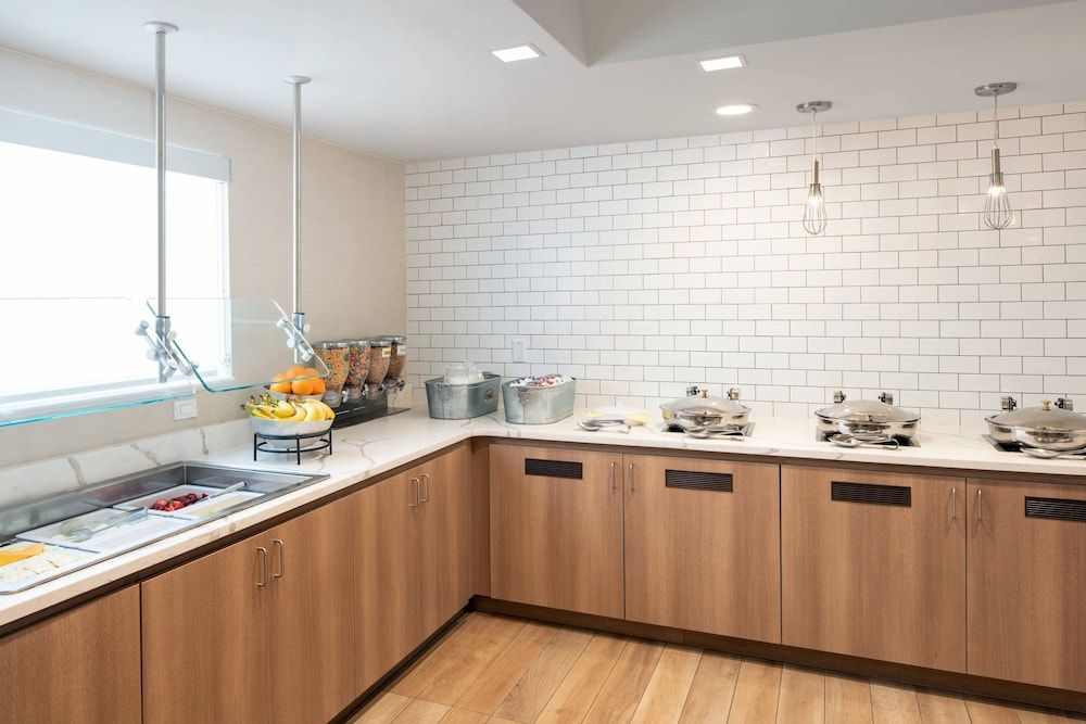 undefined Residence Inn Las Vegas Convention Center by Marriott 9