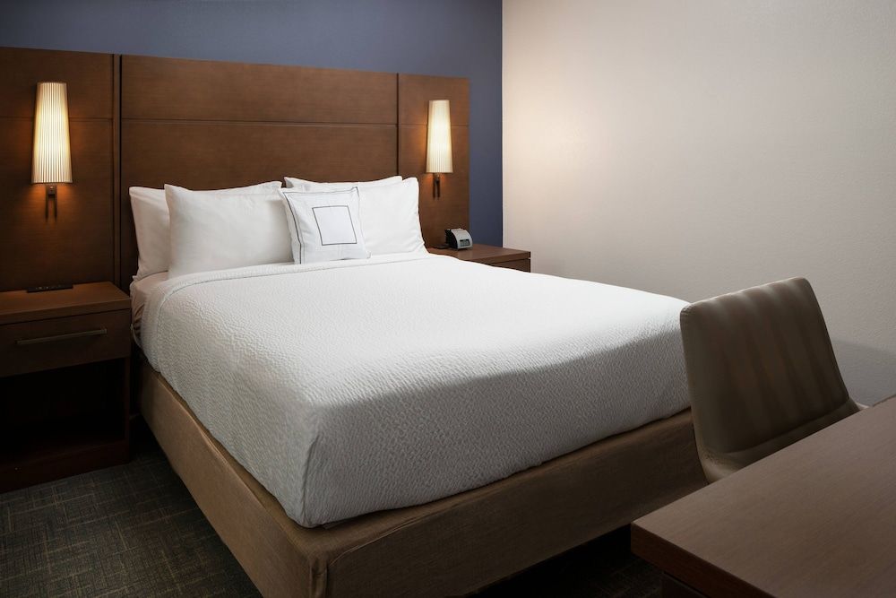 Residence Inn Las Vegas Convention Center by Marriott Studio, 1 Queen Bed with Sofa bed, Non Smoking 2