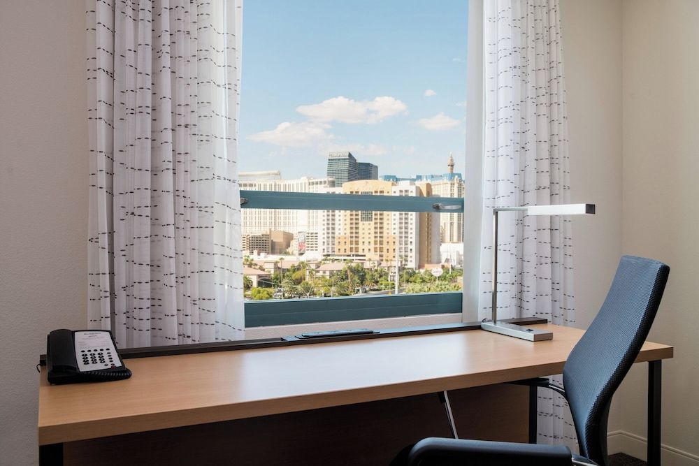 Residence Inn by Marriott Las Vegas Hughes Center Studio, 1 Queen Bed with Sofa bed, Non Smoking (Mobility/Hearing Accessible, Tub) 5