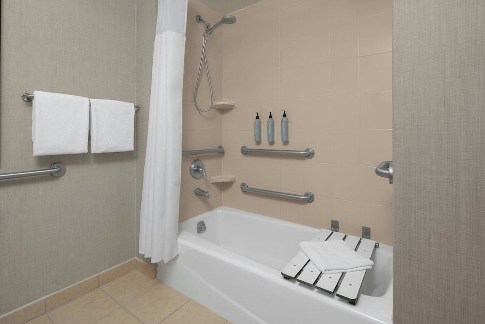 undefined Residence Inn by Marriott Las Vegas Hughes Center 9