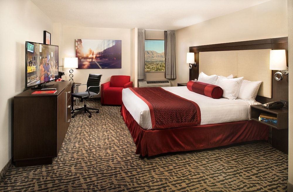 undefined The STRAT Hotel, Casino & Tower