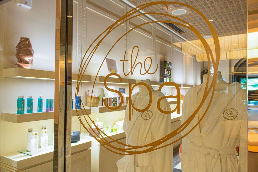 undefined Virgin Hotel Las Vegas, Curio Collection by Hilton 8