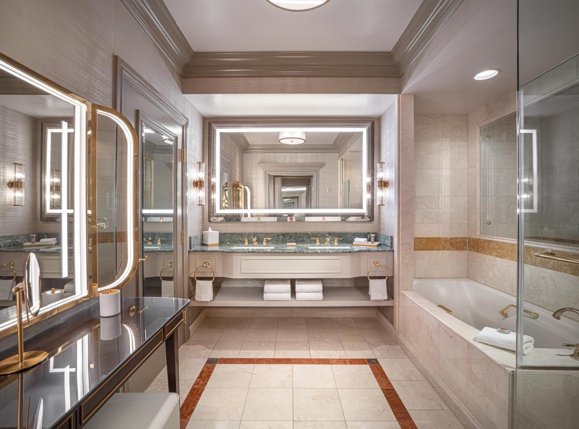 Newly Remodeled Luxury King City View Suite