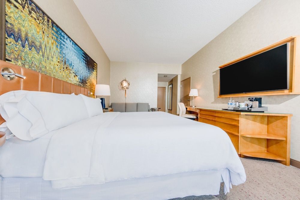 The Westin Las Vegas Hotel & Spa Traditional Room, 1 King Bed 3