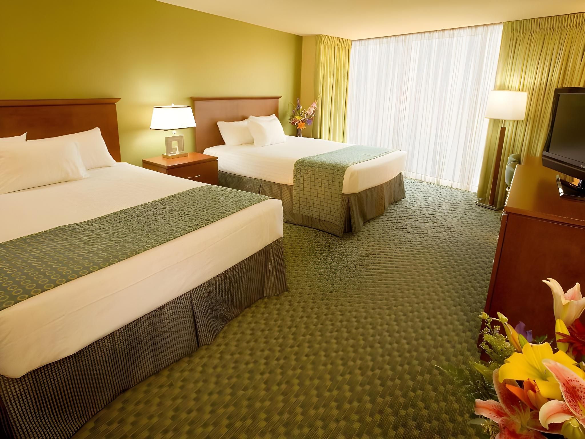 Luxury Guest Room - 2 Queens