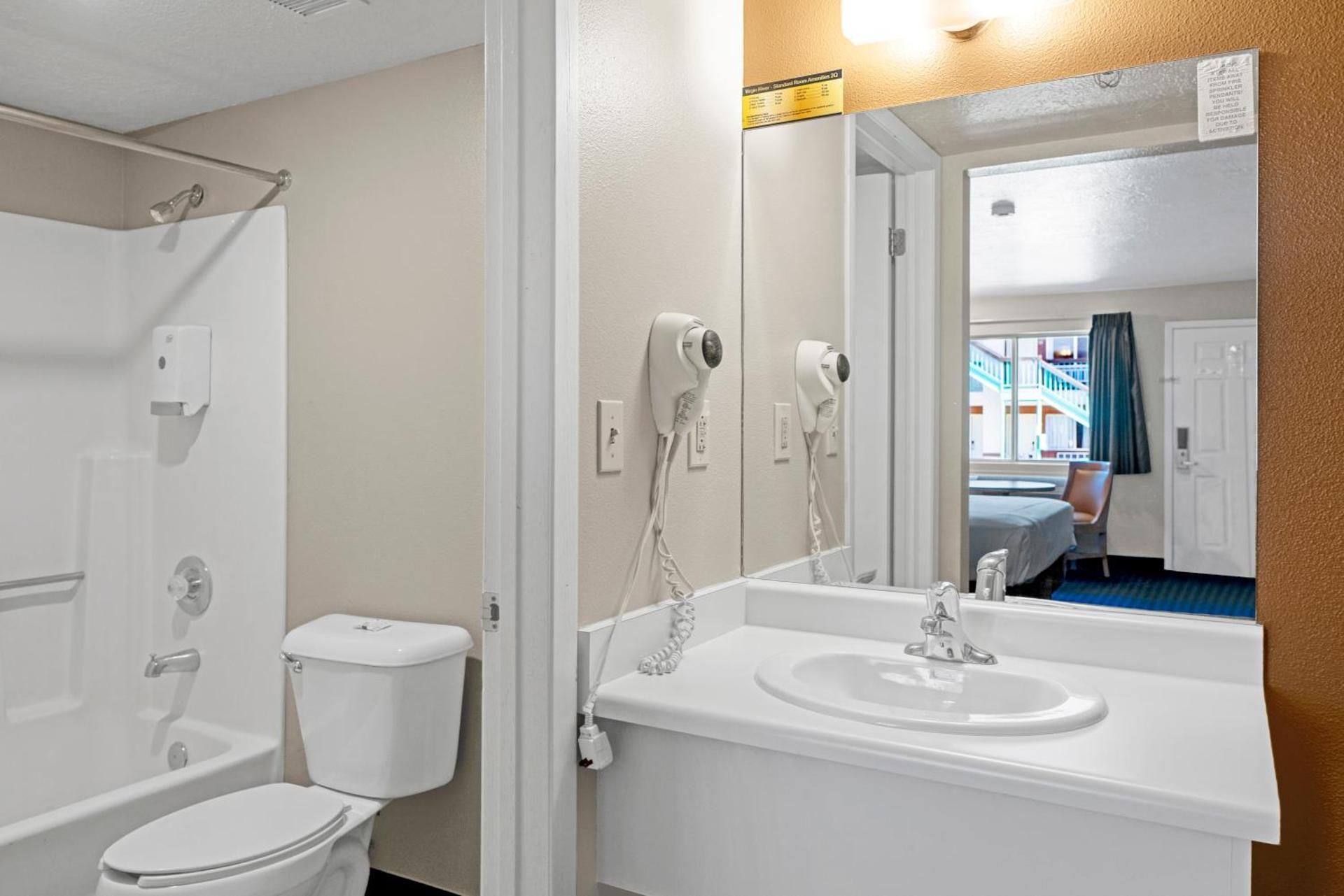 undefined Virgin River Hotel and Casino 7