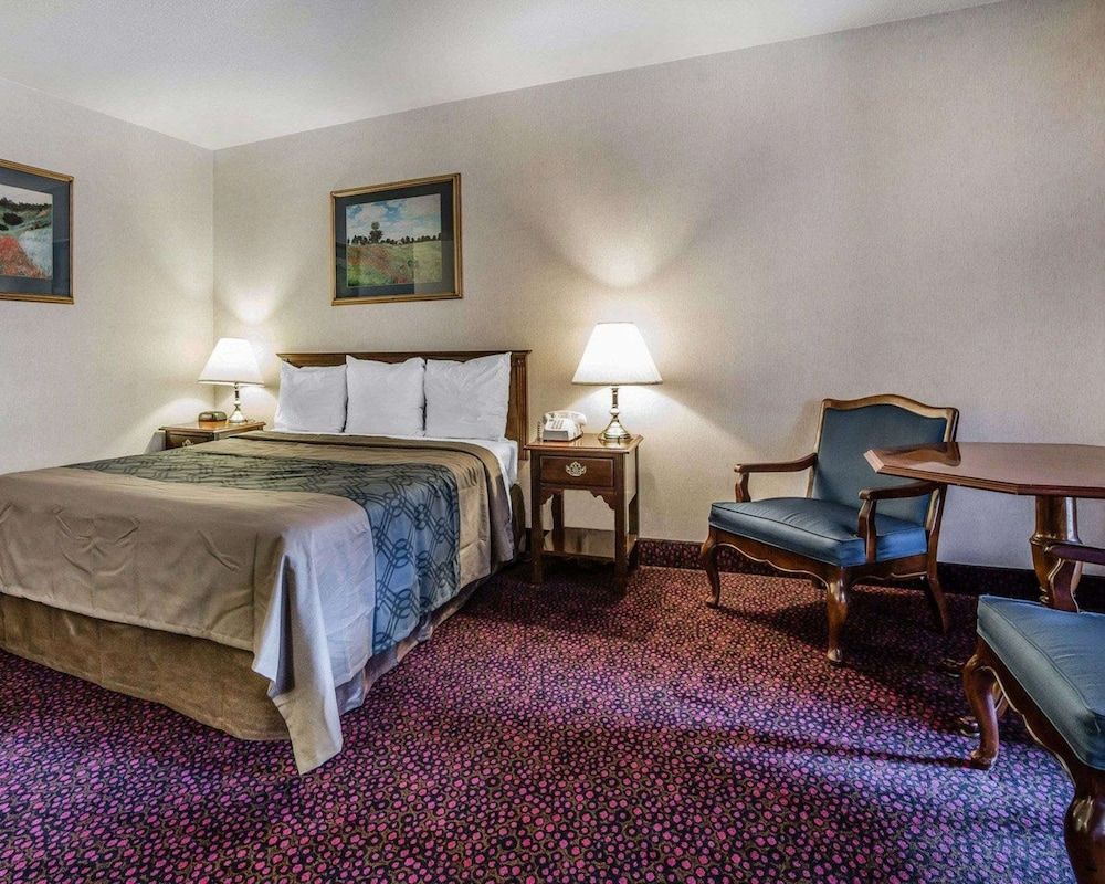Standard Room, 1 Queen Bed, Non Smoking