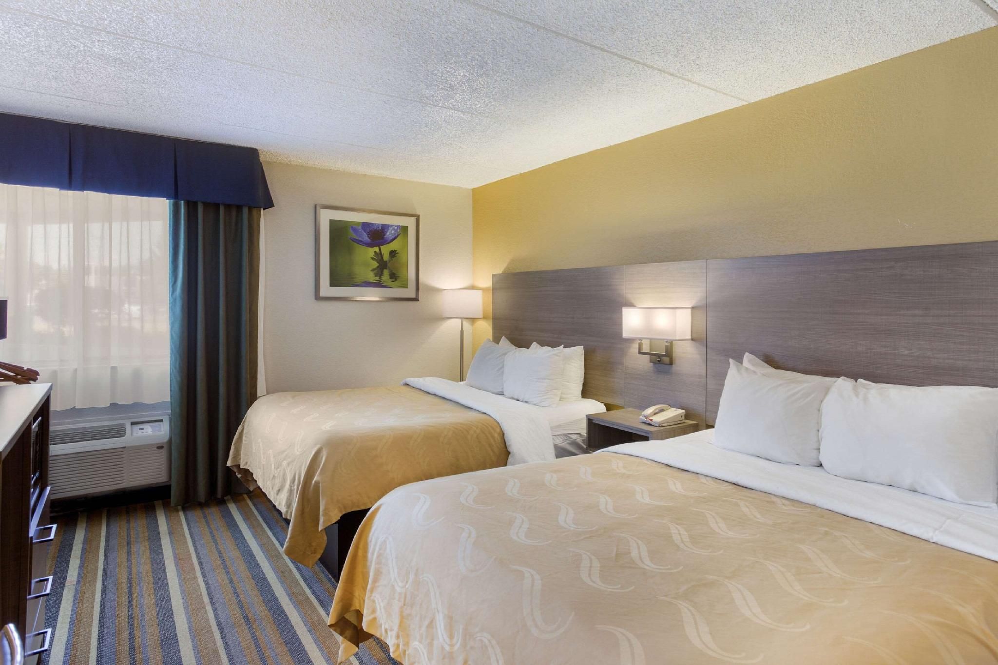 2 Queen Beds, Nonsmoking, Accessible