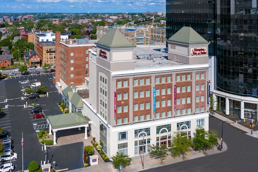 undefined Hampton Inn & Suites Buffalo Downtown 5