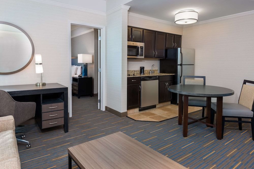 undefined Hampton Inn & Suites Buffalo Downtown 3
