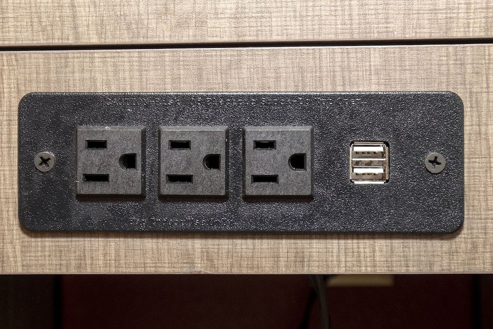 Red Roof Inn Clifton Park Superior Room, 1 King Bed (Smoke Free) 6