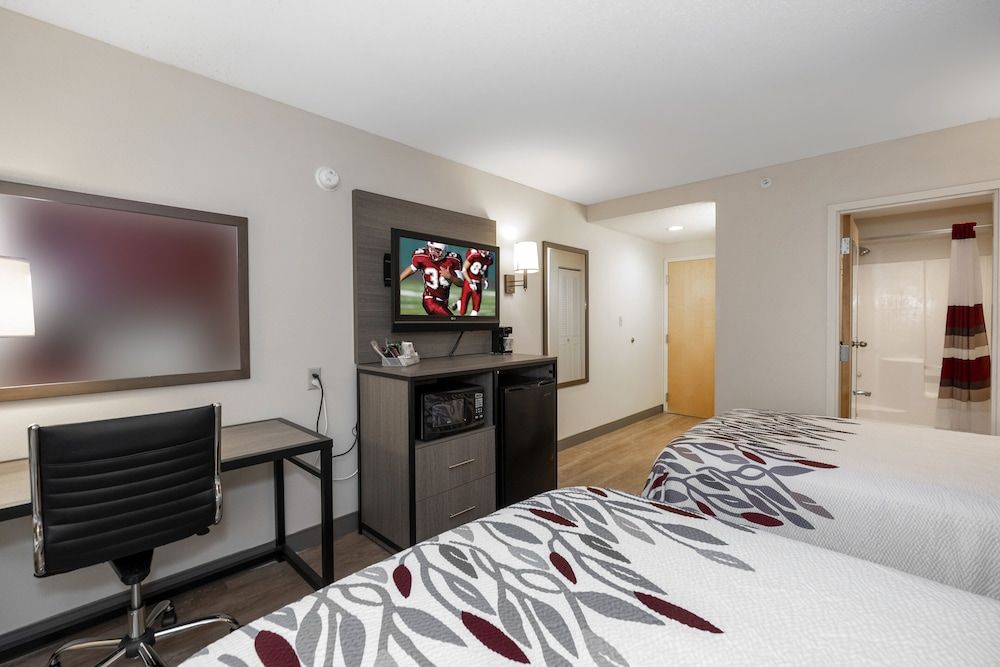 Red Roof Inn Clifton Park Deluxe Room, 2 Double Beds (Smoke Free)