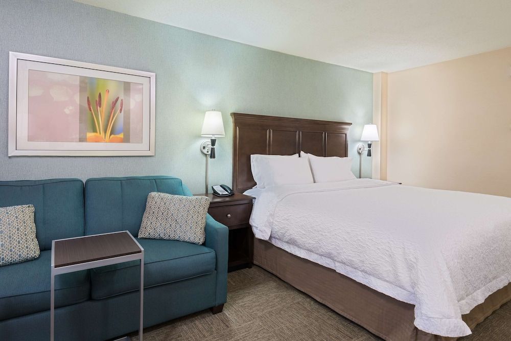 Room, Accessible, Non Smoking (1 Full Bed, Roll in Shower)