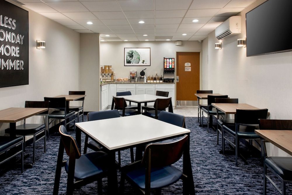 undefined Fairfield Inn by Marriott LaGuardia Airport/Flushing 5