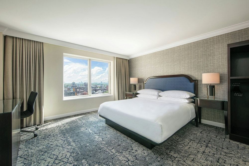 Sheraton LaGuardia East Hotel