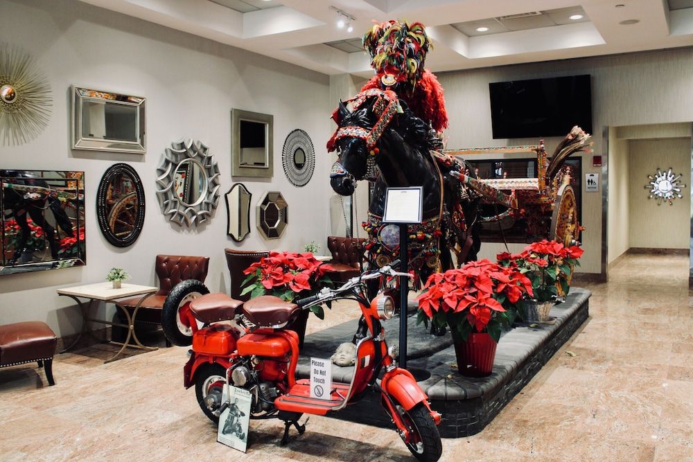 undefined Marco LaGuardia Hotel