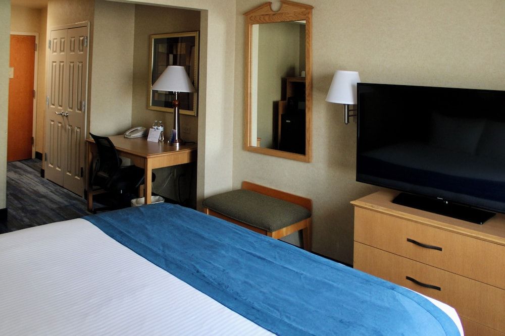 undefined Marco LaGuardia Hotel 7