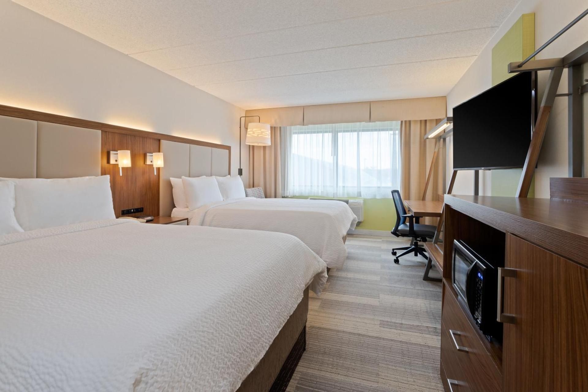 2 Queen Beds Non-Smoking